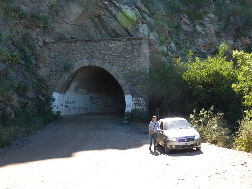 Foto: Los Túneles - Taninga (Córdoba), Argentina