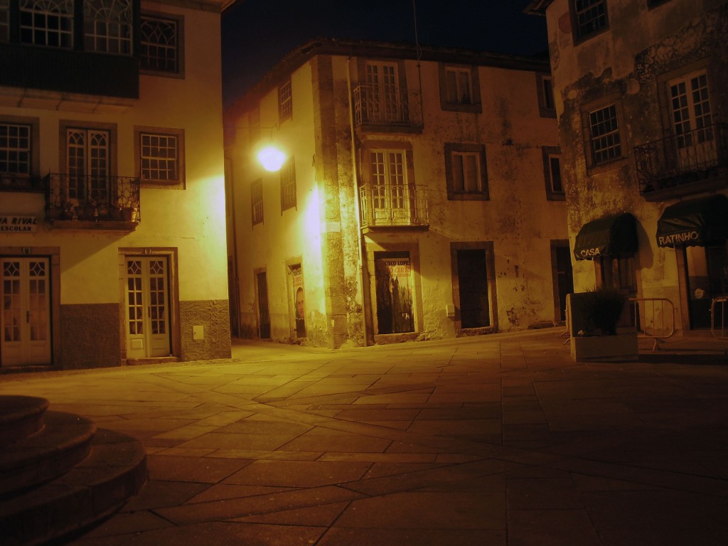 Foto: PLAZOLETA - Moncao, Portugal