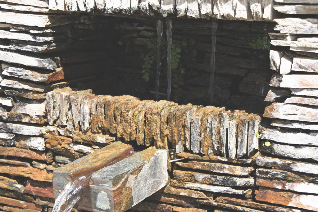 Foto: Fuente - Ohanes (Almería), España