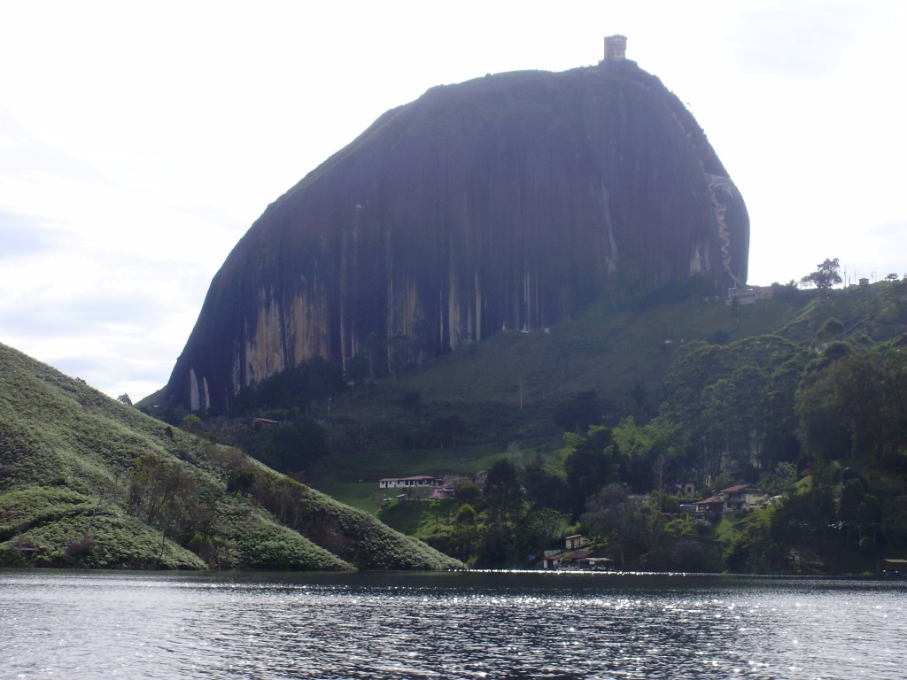 Foto: Represa de Guatape - Guatape (Antioquia), Colombia