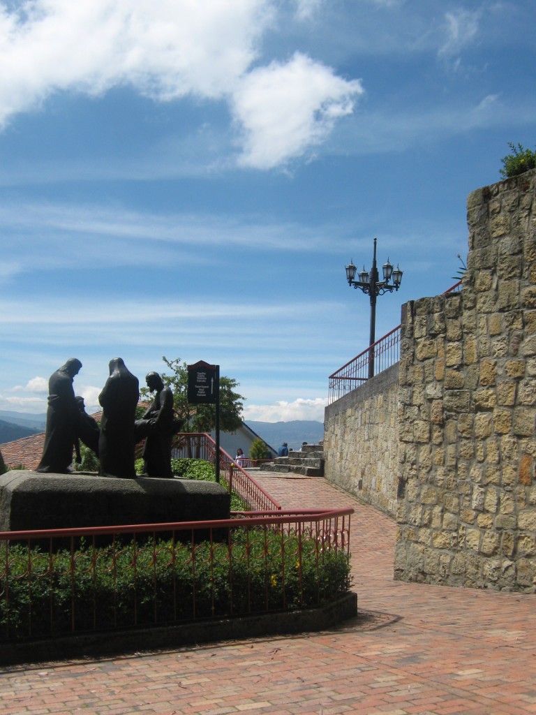 Foto: Monumento - Monserrate (Bogota D.C.), Colombia