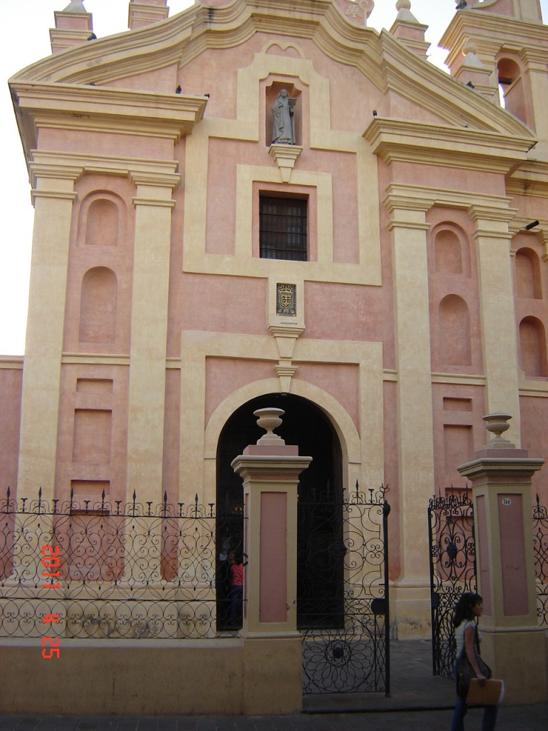 Foto: Edificios del casco histórico. - Córdoba, Argentina
