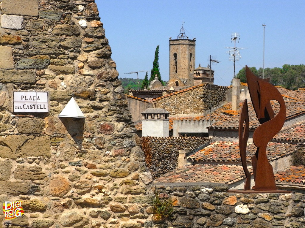Foto: Panorámica. - Monells (Girona), España