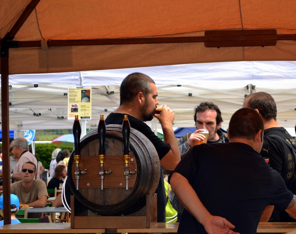 Foto: Tomando unas birras - Mediona (Barcelona), España