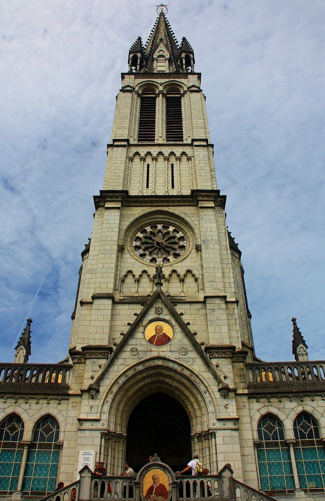 Foto: Basílica de la Inmaculada Concepción - Lourdes (Midi-Pyrénées), Francia