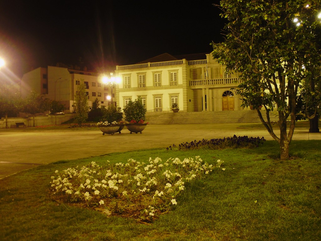 Foto: PLAZA PPAL Y CONCELLO - Salvaterra De Miño (Pontevedra), España