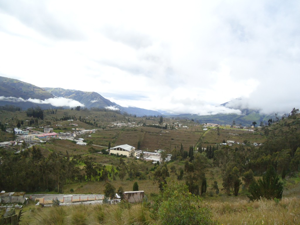 Foto: Vista de la Parroquia - Bayushig (Chimborazo), Ecuador