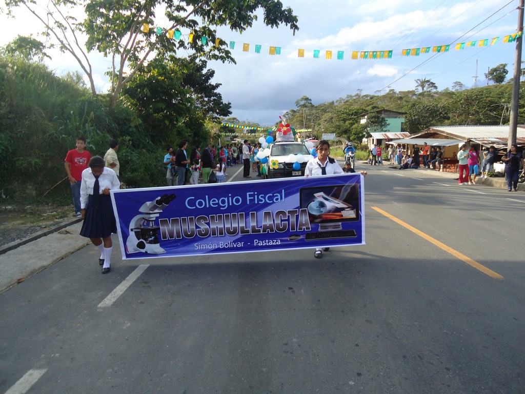 Foto: Colegio Fisacal Mushullacta - Simón Bilívar (Pastaza), Ecuador