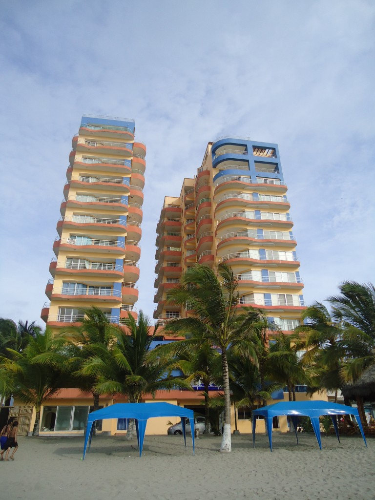 Foto: Torres - Atacames (Esmeraldas), Ecuador