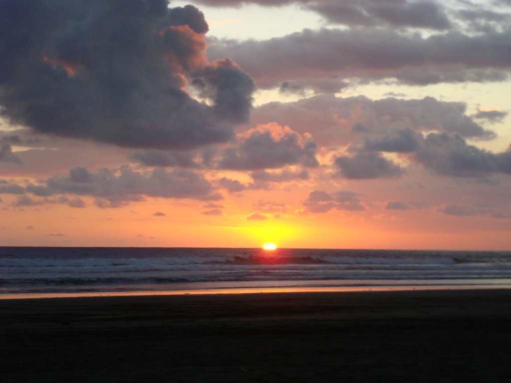 Foto: Atardecer Playa Hermosa - Playa Hermosa (Guanacaste), Costa Rica