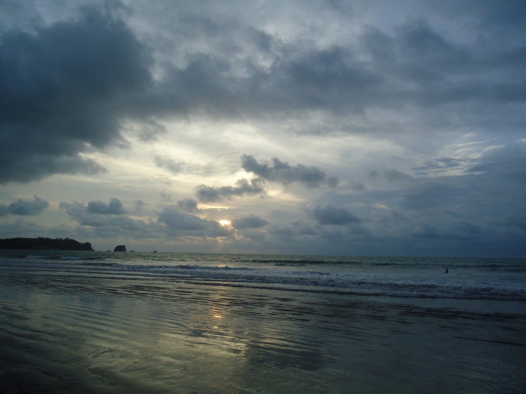 Foto: Ocaso - Atacames (Esmeraldas), Ecuador