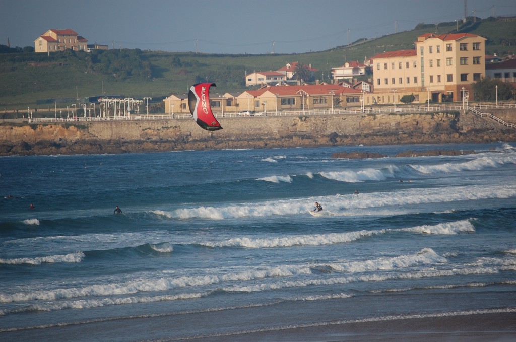 Foto: Playa de San Lorenzo - Gijon (Asturias), España