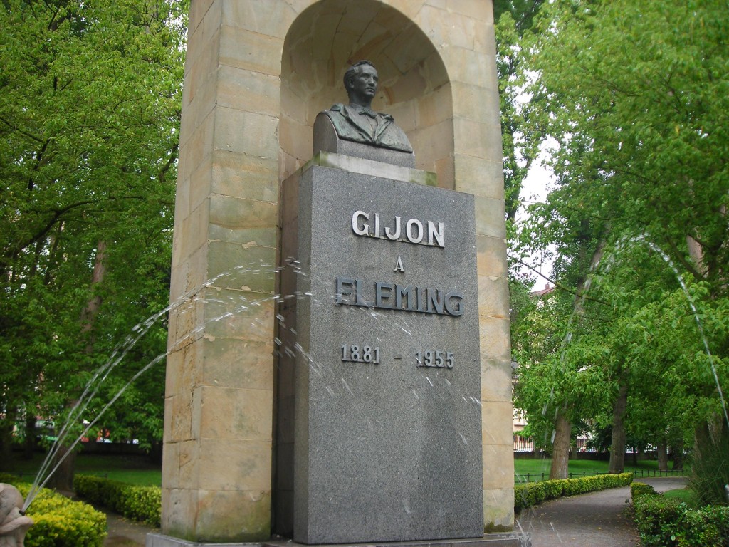 Foto: Monumento a Fleming - Gijon (Asturias), España