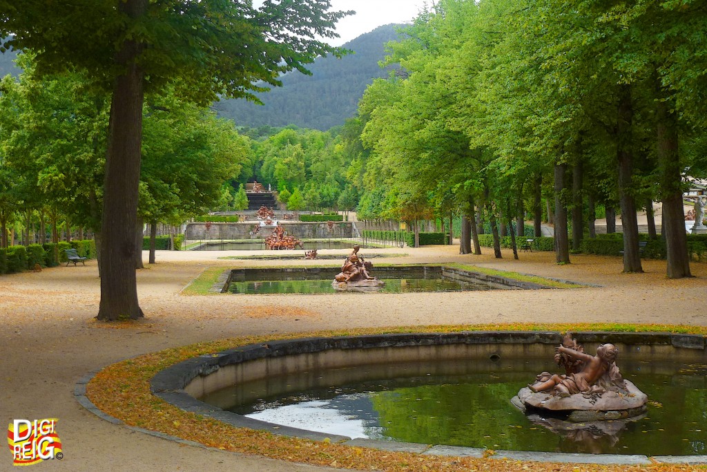Foto: Fuentes frente al Palacio Real. - La Granja de San Ildefonso (Segovia), España