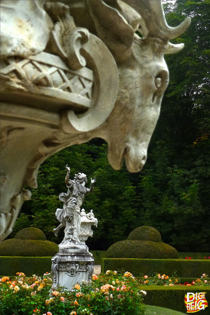 Foto: Estatua y Jarrón. - La Granja de San Ildefonso (Segovia), España