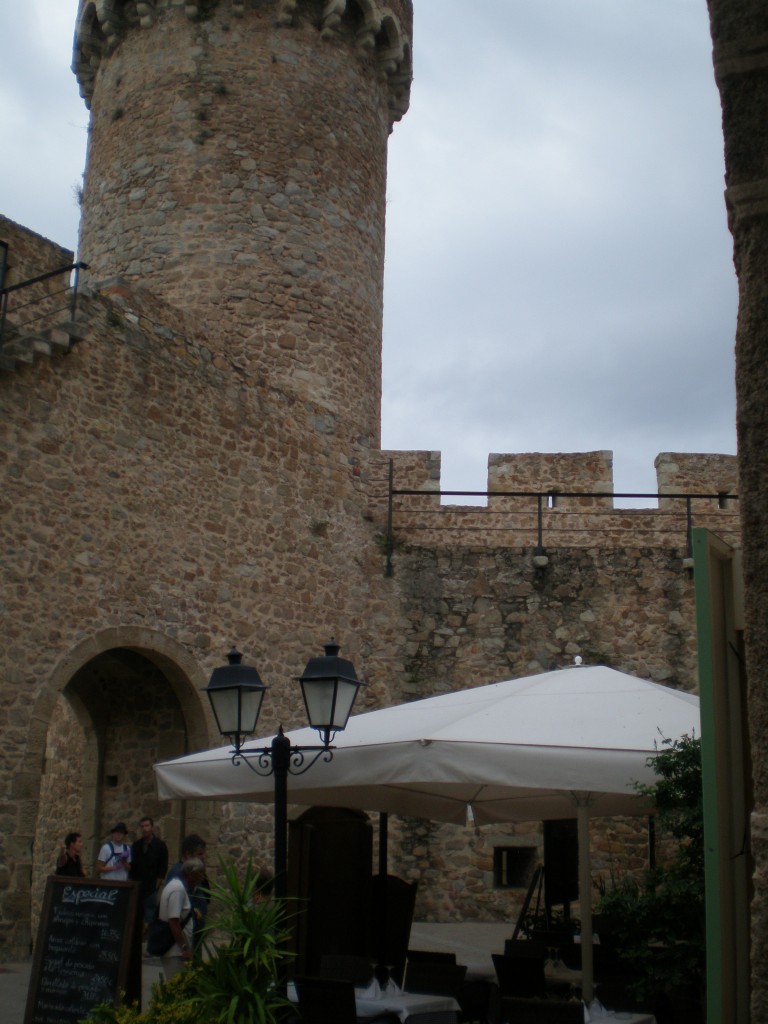 Foto: Castillo de Tossa. - Tossa de Mar (Girona), España