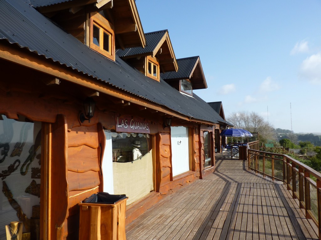 Foto: Centro comercial de la Cumbre - Sierra de los Padres (Buenos Aires), Argentina