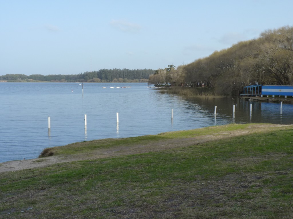 Foto de Laguna de los Padres (Buenos Aires), Argentina