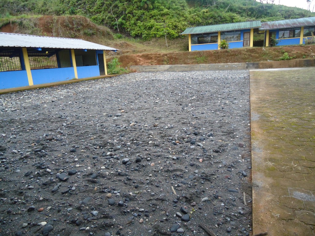 Foto: Remodelación del colegio - Mushullacta (Pastaza), Ecuador