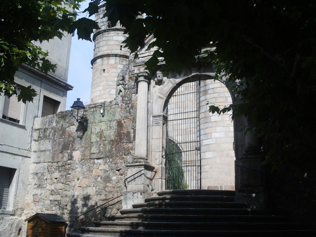Foto: Ig. Santisima Trinidad - Ourense (Galicia), España