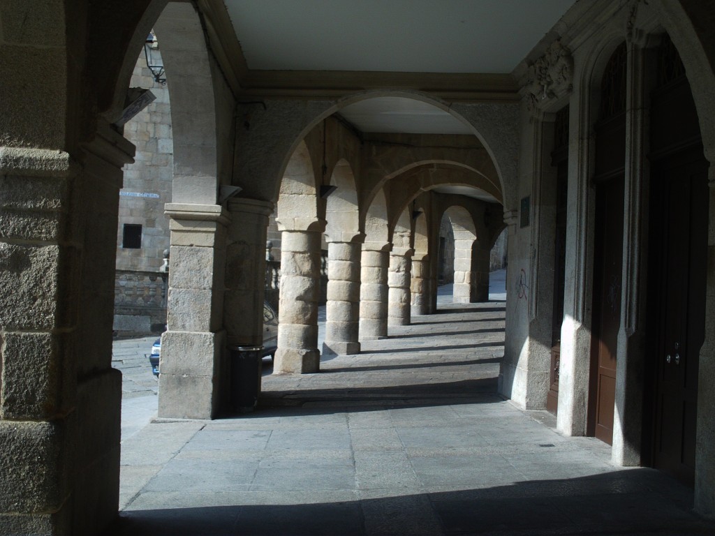 Foto: LUZ Y SOMBRA - Ourense (Galicia), España