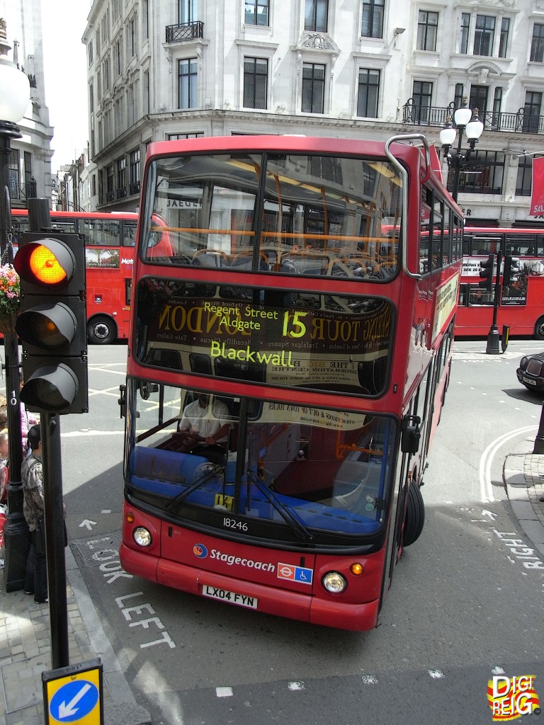 Foto: Autobús londinense. - Londres (England), El Reino Unido