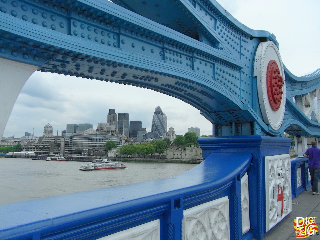 Foto: Panorama desde el Puente de la Torre. - Londres (England), El Reino Unido