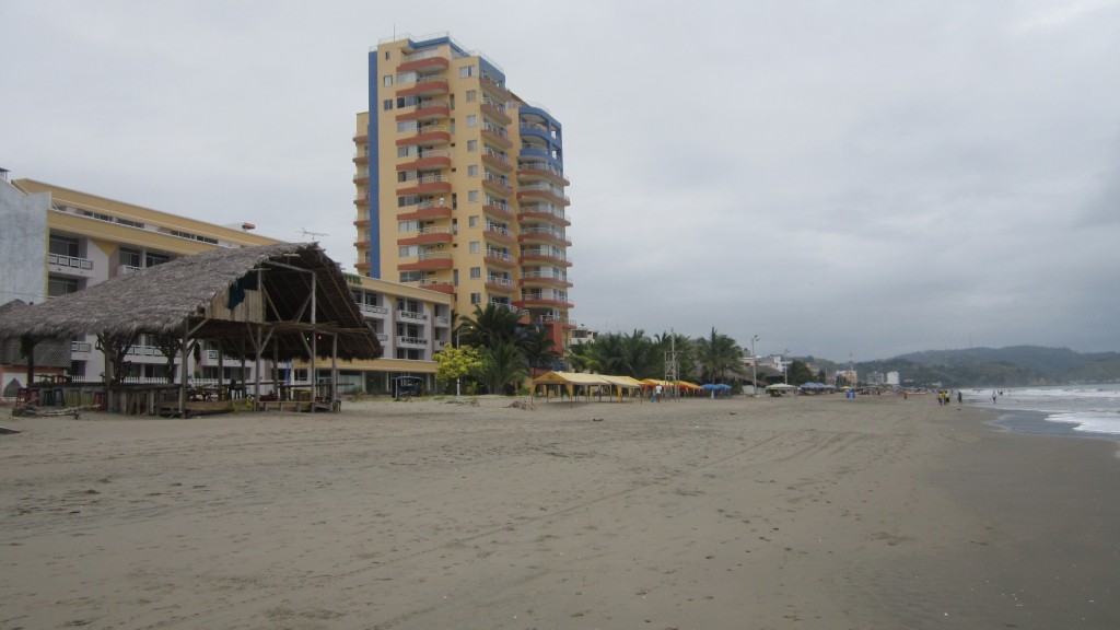 Foto: Edificios - Atacames (Esmeraldas), Ecuador