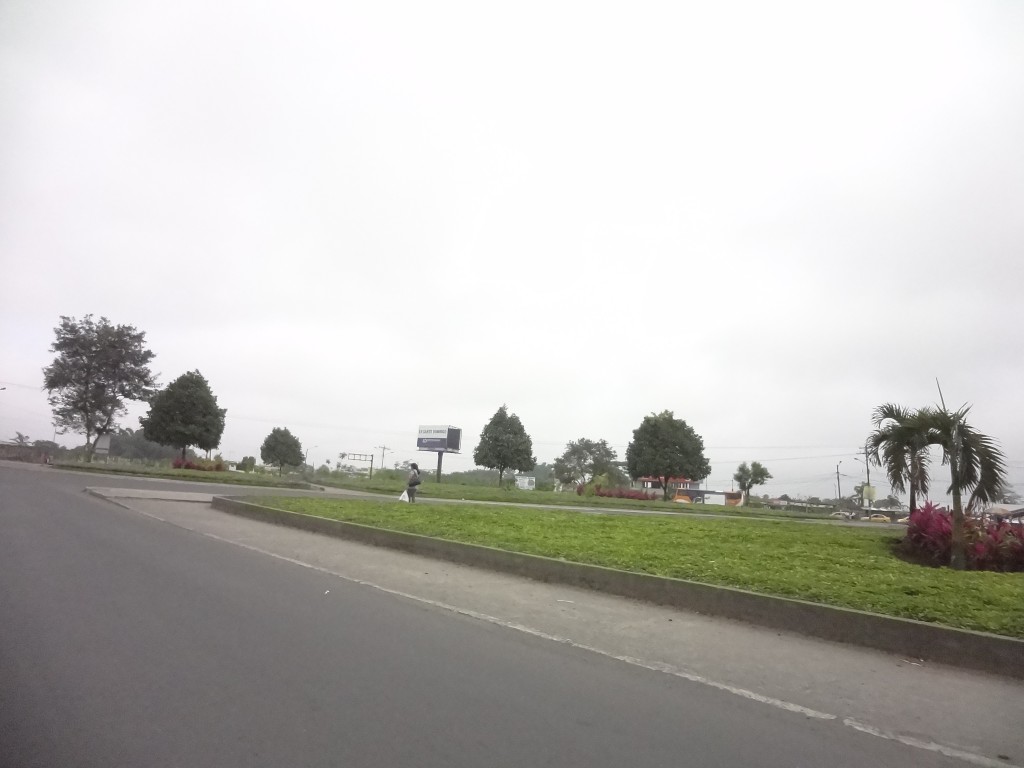 Foto: Paso lateral - Santo Domingo de los Tsáchilas, Ecuador