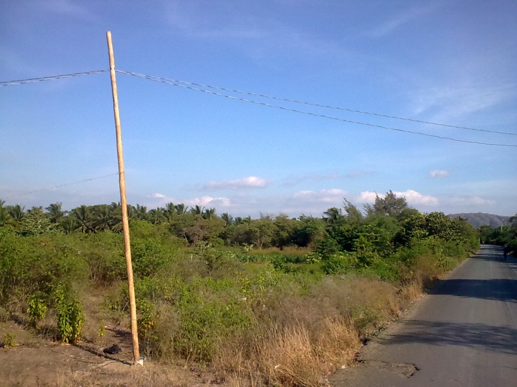 Foto: Camino hacia los Gilses - Crucita (Manabí), Ecuador