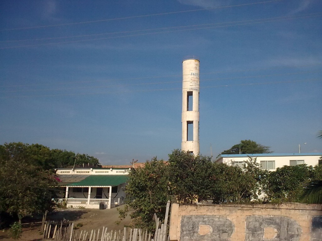 Foto: Torre de agua - Crucita (Manabí), Ecuador