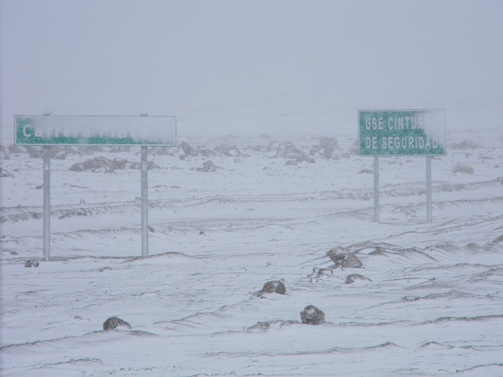 Foto: SEÑALES NEVADAS - Carreras Pinto (Atacama), Chile