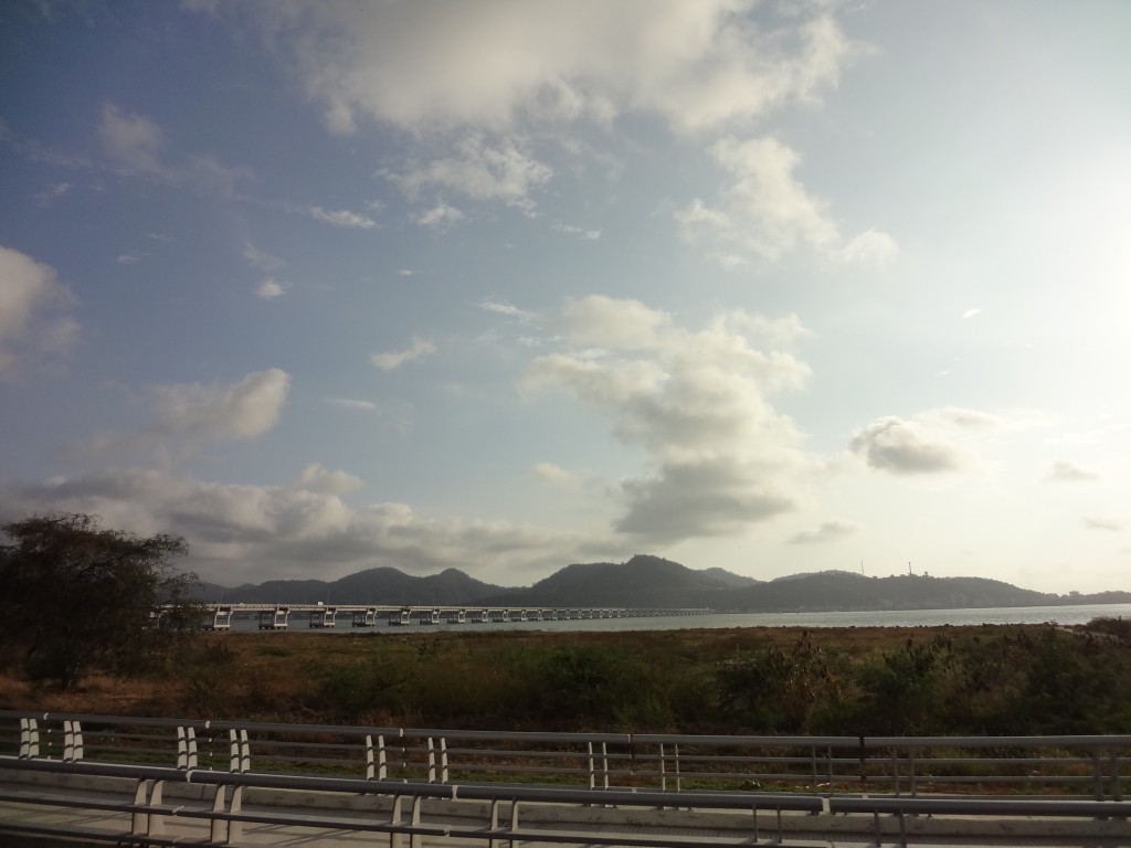 Foto: Vista al Puente - Bahía San Vicente (Manabí), Ecuador