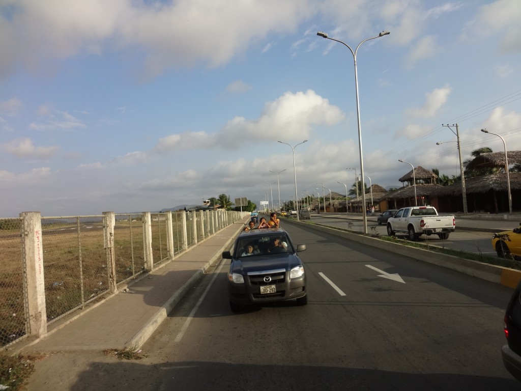 Foto: Aeropuerto - San Vicente (Manabí), Ecuador