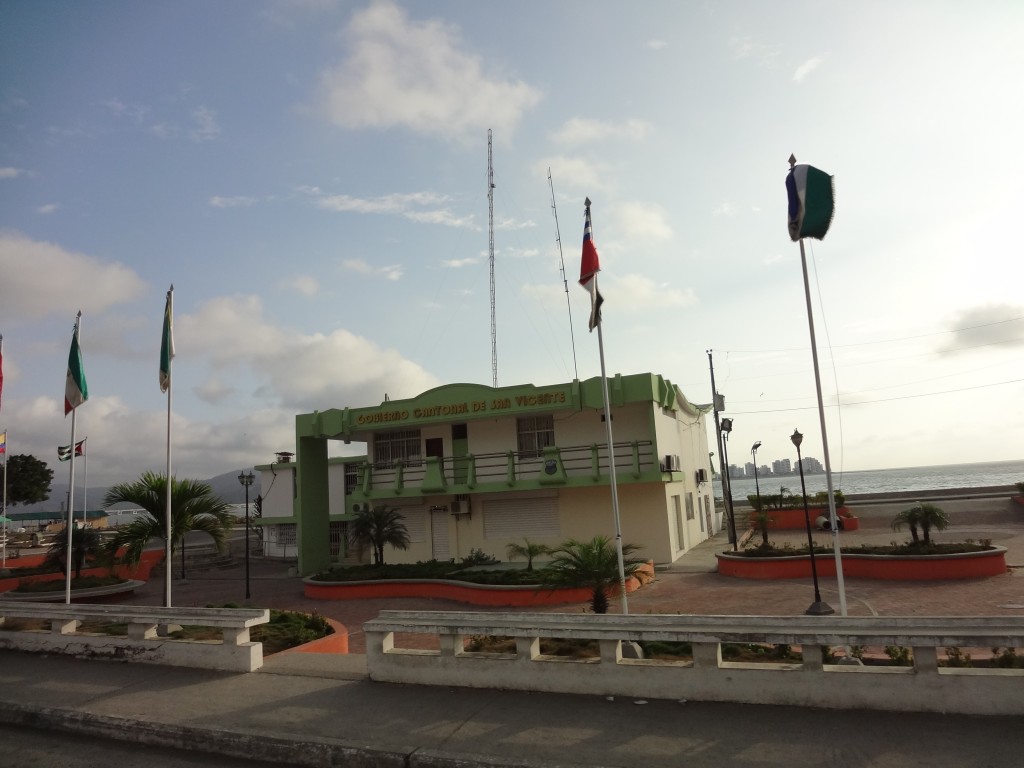 Foto: ERdificio - San Vicente (Manabí), Ecuador