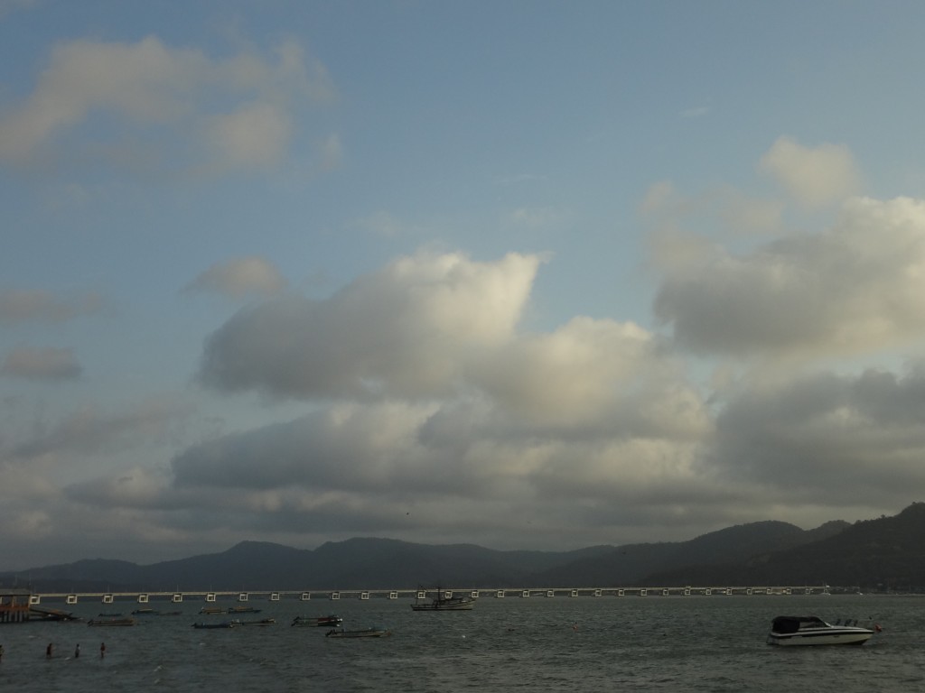 Foto: ¨Puente - San Vicente (Manabí), Ecuador