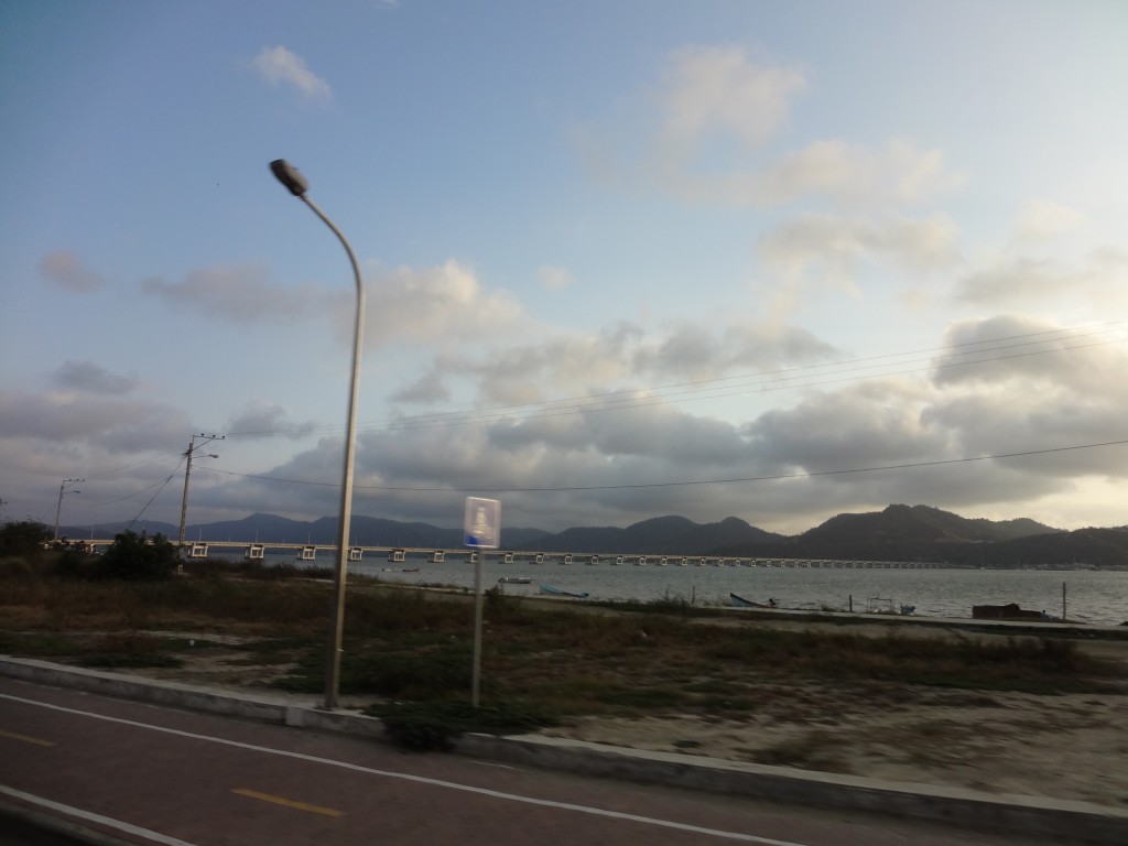 Foto: Salida de San Vicente - San Vicente (Manabí), Ecuador