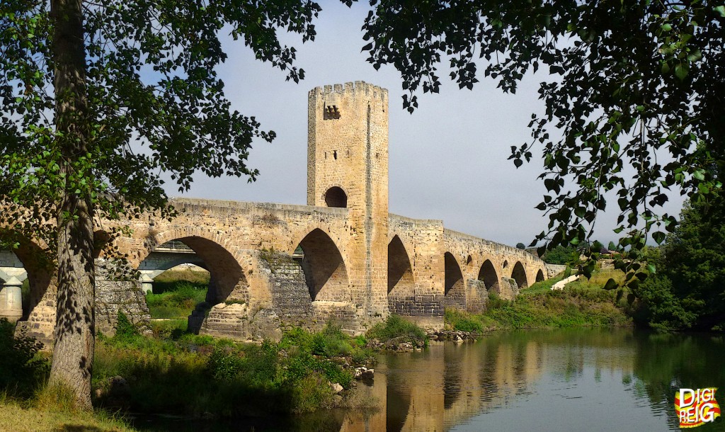 Foto: Puente Medieval. - Frías (Burgos), España