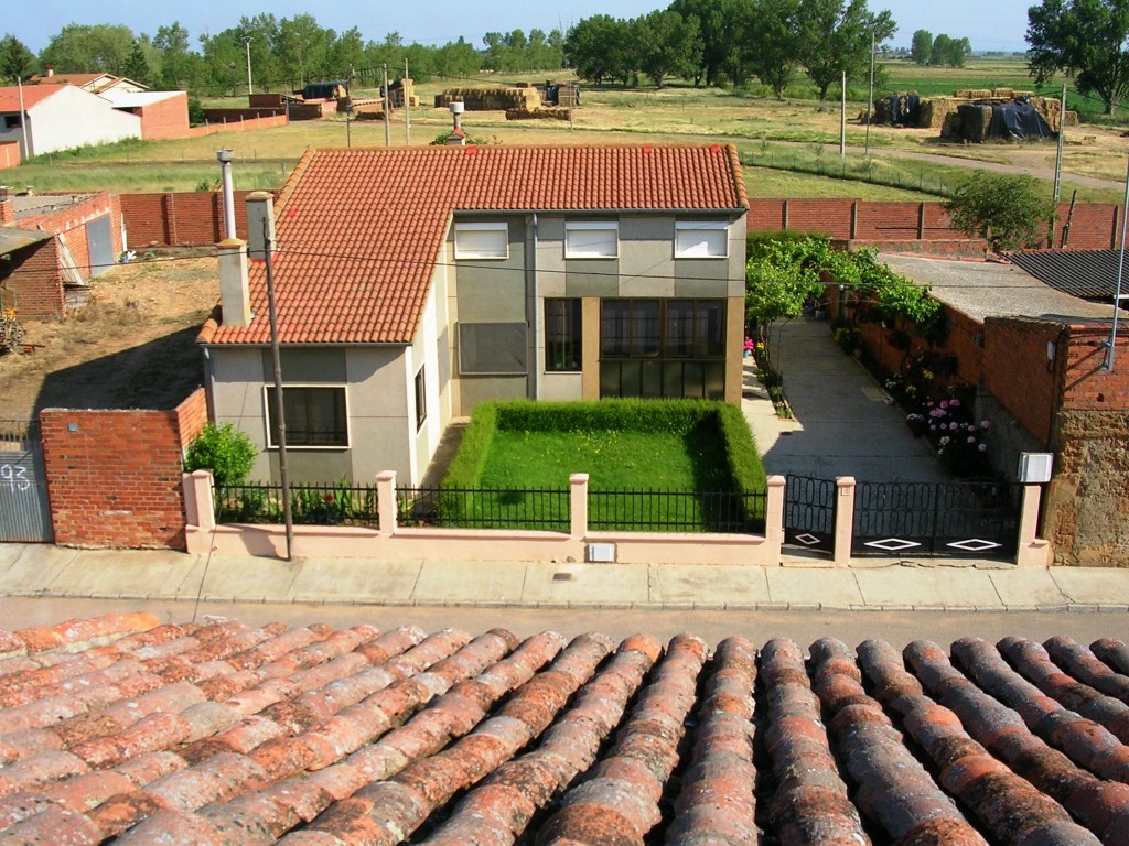 Foto: Desde El Tejado - Zuares Del Pàramo (León), España