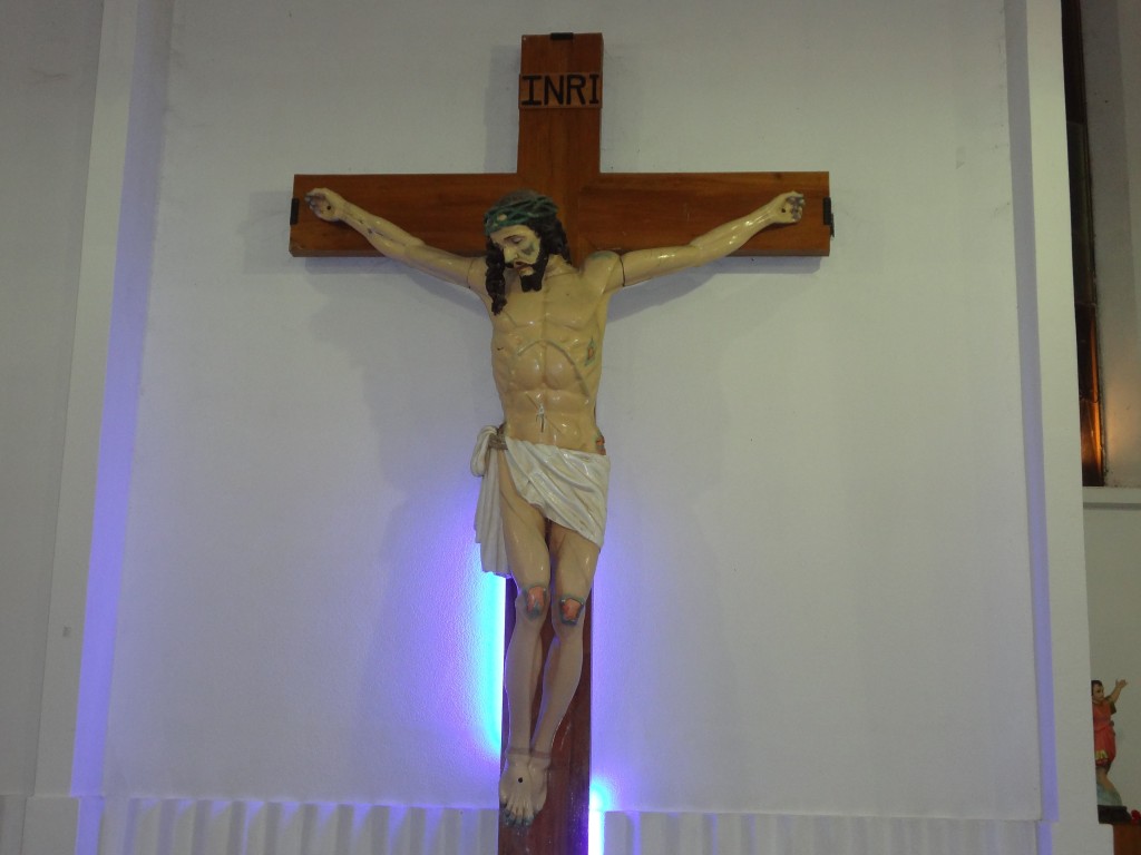 Foto: Estatua de Cristo crisificado - Shell (Pastaza), Ecuador