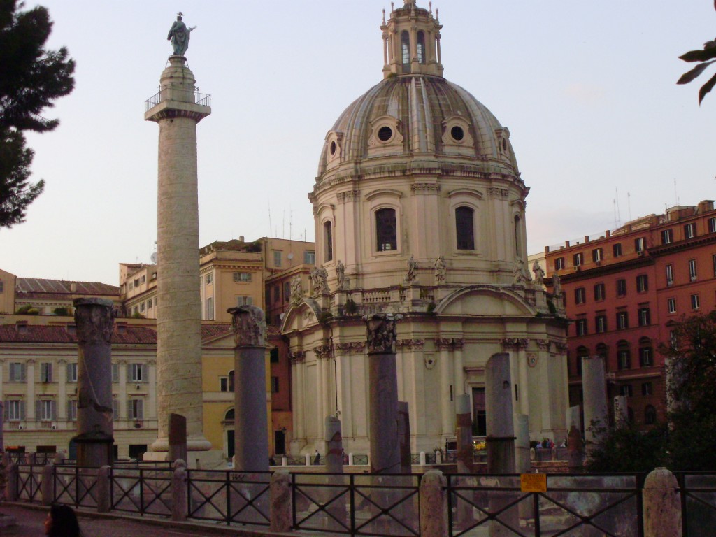 Foto: Columna  Trajana - Roma, Italia