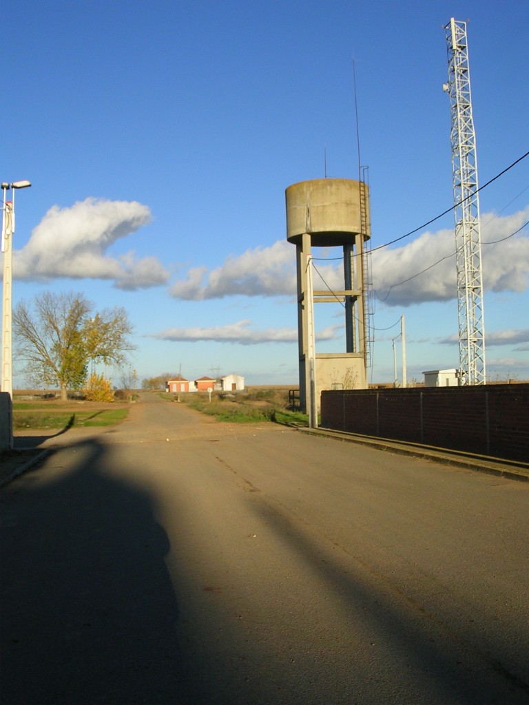 Foto: Calle Del Caño - Zuares Del Páramo (León), España