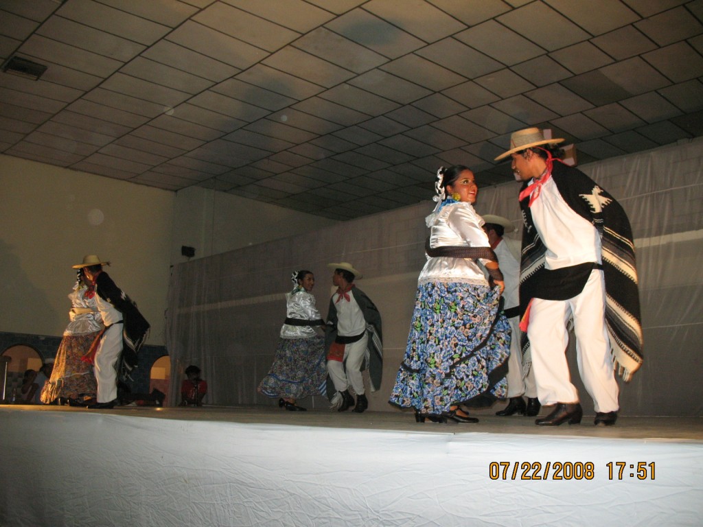 Foto: Grupo De Danza De Hercules En La Cañada, Queretaro, México - Santiago De Querétaro (Querétaro), México