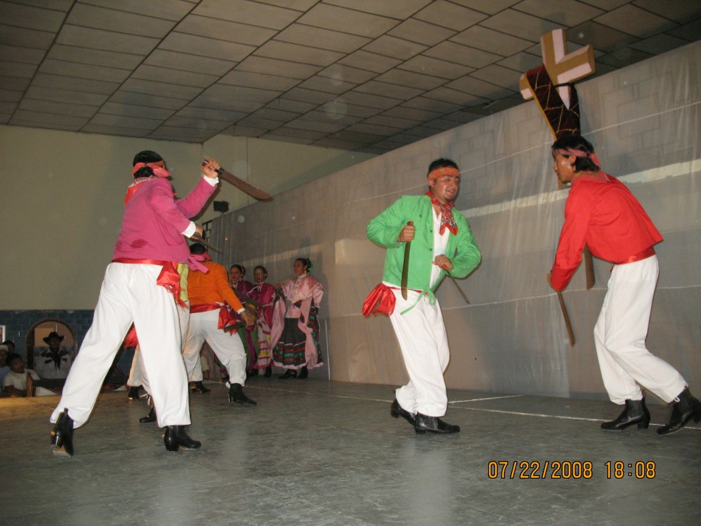 Foto: Grupo De Danza De Hercules En La Cañada,queretaro, México - Santiago De Querétaro (Querétaro), México