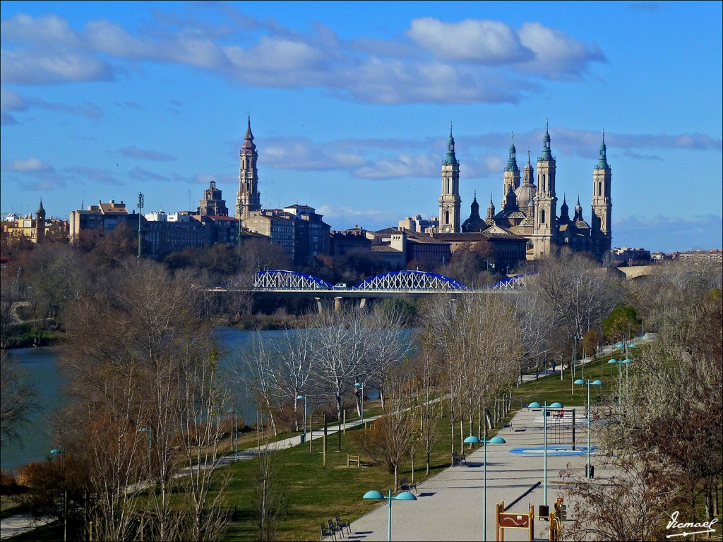 Foto: 111230-14 EBRO Y EL PILAR - Zaragoza (Aragón), España