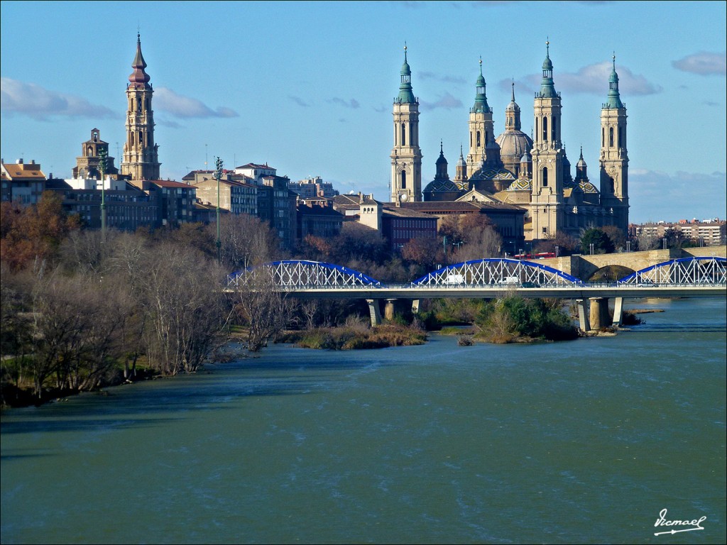 Foto: 111230-20 EBRO Y EL PILAR - Zaragoza (Aragón), España
