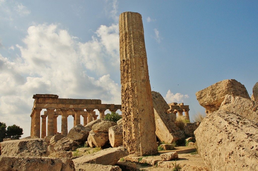 Foto: Templo de Apolo o Zeus - Selinunte (Sicily), Italia