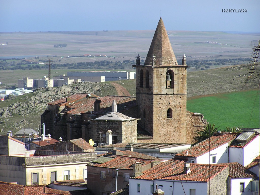 Foto: * IGLESIA DE SANTIAGO DEL SIGLO XIV - Caceres (Cáceres), España