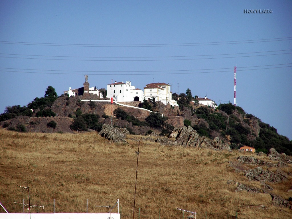 Foto: * VISTA GENERAL DEL SANTUARIO DE LA MONTAÑA - Caceres (Cáceres), España