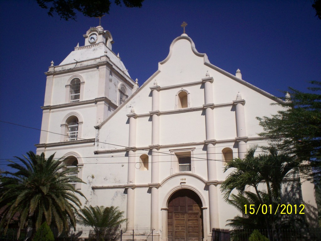 Foto Iglesia De Chinandega Chinandega, Nicaragua